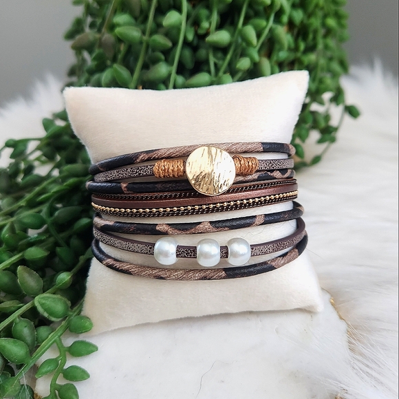 Ryze Jewelry - New Ryze Women's Animal Print Strappy Vegan Leather Magnetic Wrap Bracelet